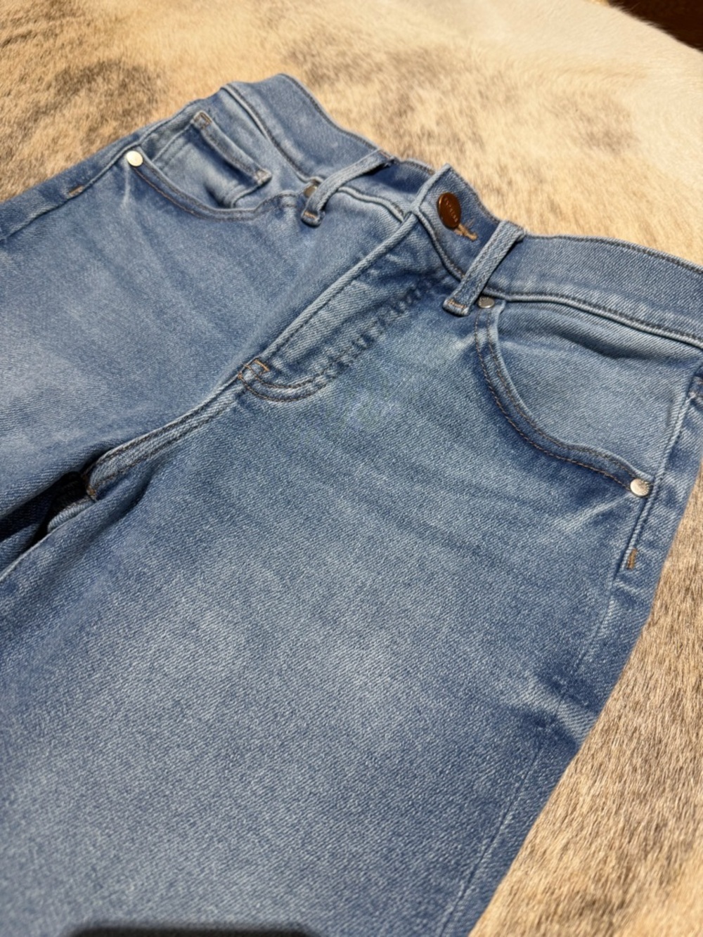 Express Skyscraper High Rise Flare Jeans Split Hem Medium Wash Size 2 - Picture 5 of 10